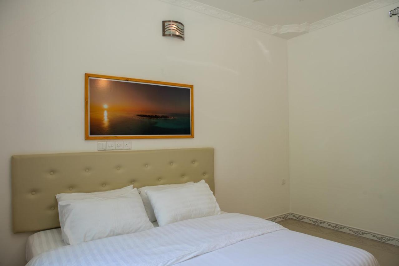 Rushkokaa Beach Villa Fulidhoo Bagian luar foto