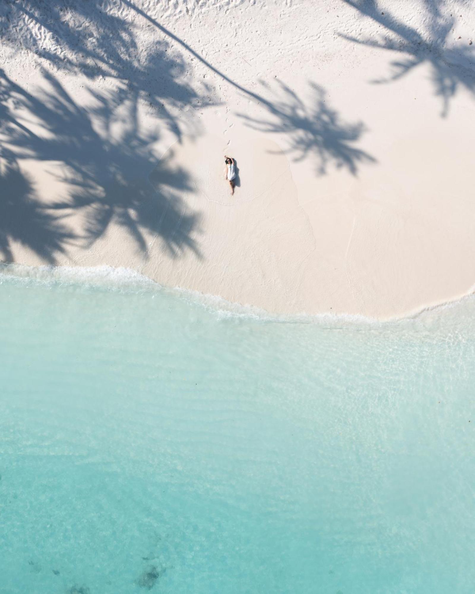 Rushkokaa Beach Villa Fulidhoo Bagian luar foto